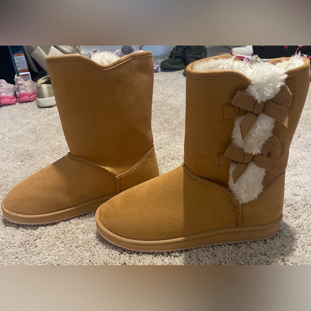 Tan Shearling Winter Boots